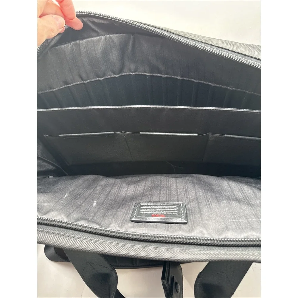 Tumi‎ Alpha 2 Large Screen Portfolio Briefcase Laptop Bag Nylon 26111DH
